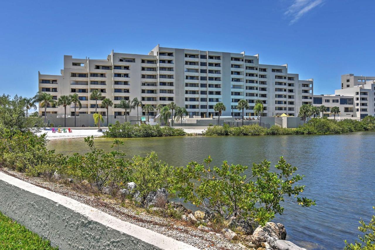 Tropical Hudson Retreat With Pool And Tennis Courts! Apartment Exterior photo